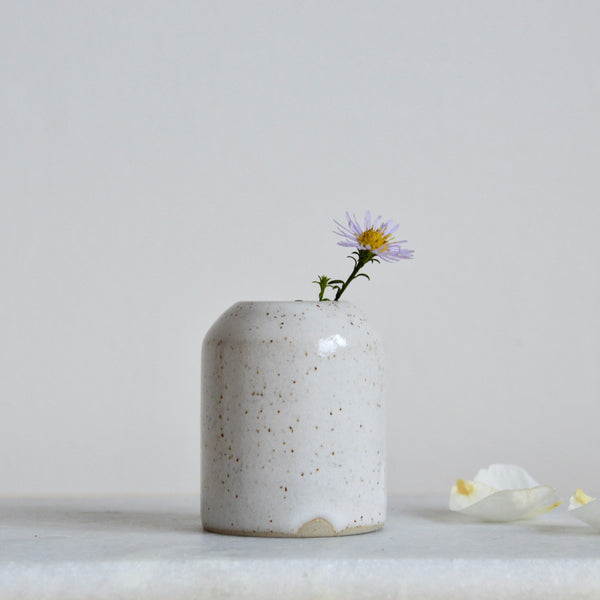 Miniature bud vase